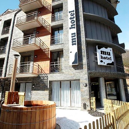 Hotel Mu La Cortinada Exterior photo