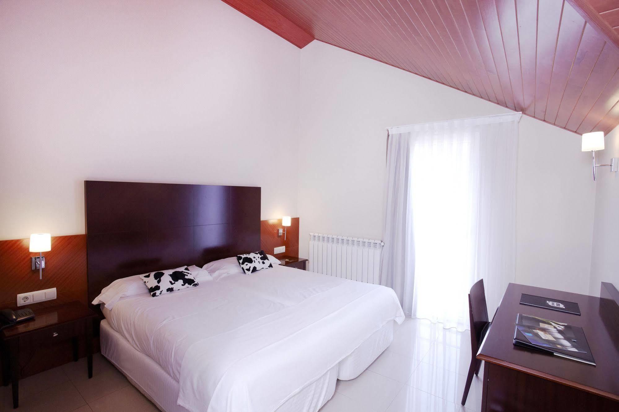 Hotel Mu La Cortinada Room photo